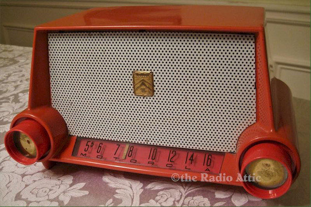 WTB: Antique tube radio's or parts in Arts & Collectibles in Swift Current - Image 3