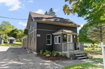 Maka Developments LTD is a trusted exterior construction company specializing in siding, soffit, fas...