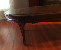 Vintage coffee table /end table and Lamp 