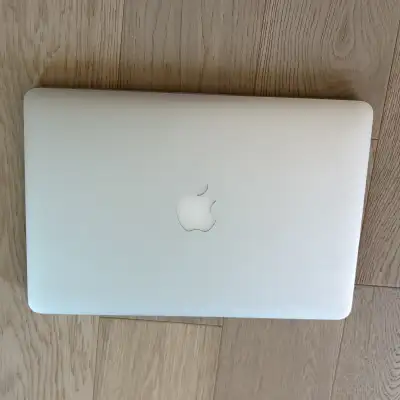 Apple MacBook Pro (Retina, 13 inch, late 2013, 8 GB), View more