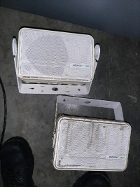 BOSE speaker model 32se environmental speaker