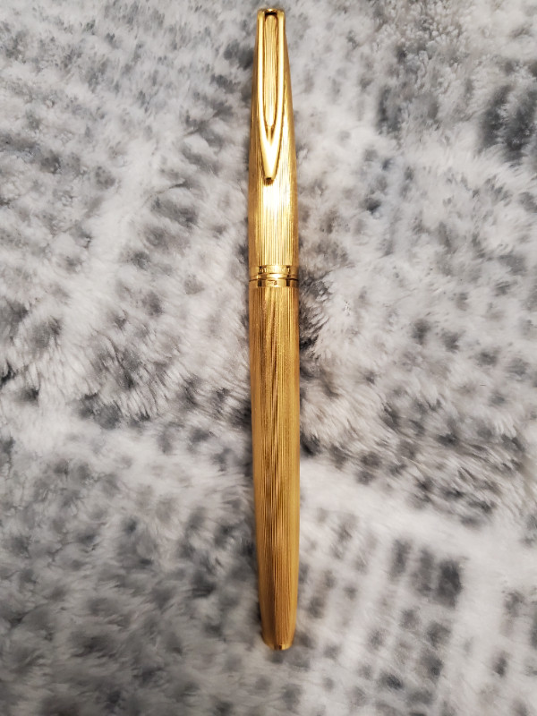 Vintage 18kt gold plated Waterman fountain pen dans Art et objets de collection  à Longueuil/Rive Sud - Image 2