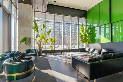 Stylishly Furnished 2 Bed Corktown Condo