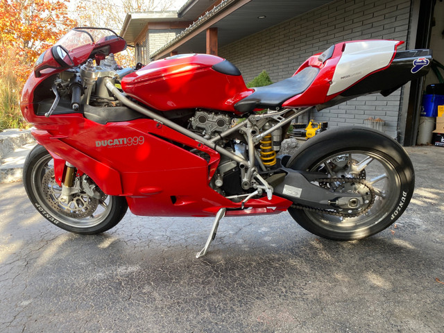 Ducati 999 Superbike in Sport Bikes in Hamilton - Image 2