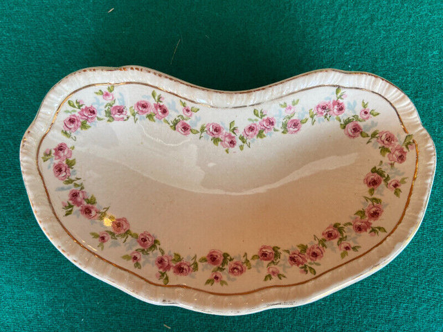 Vintage/Antique Soap Dish - dor in Arts & Collectibles in Owen Sound - Image 3