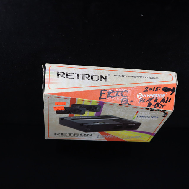 Retron 1 NES Clone by Hyperkin in Older Generation in Burnaby/New Westminster - Image 4