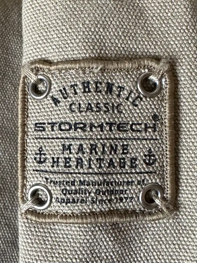 Stormtech Carhartt Style Branded Winter Jacket - Large in Men's in Calgary - Image 5