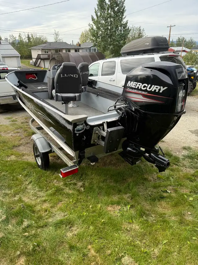 2014 Lund Fury 1600 c/w 40 hp Mercury jet in Powerboats & Motorboats in Whitehorse - Image 5