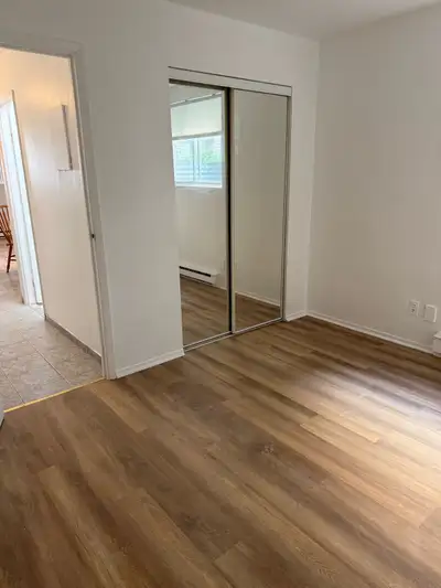 BRIGHT & RENOVATED SEMI-BASEMENT 3½ APARTMENT FOR RENT IN AHUNTSIC Quiet • Clean • Convenient • Grea...