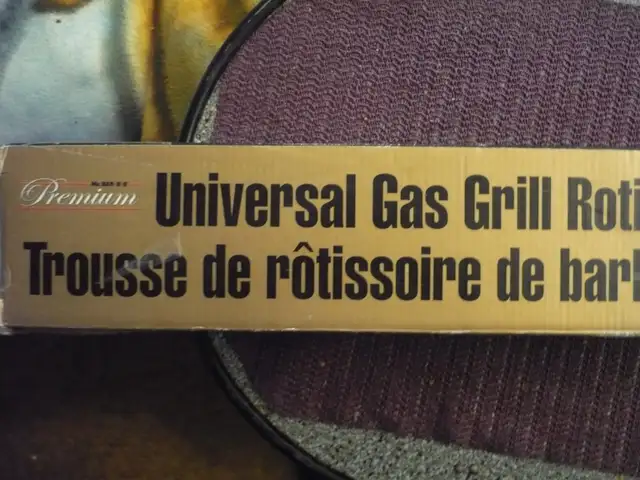 Napoleon Universal Gas Grill Rotisserie Kit63417636325633121