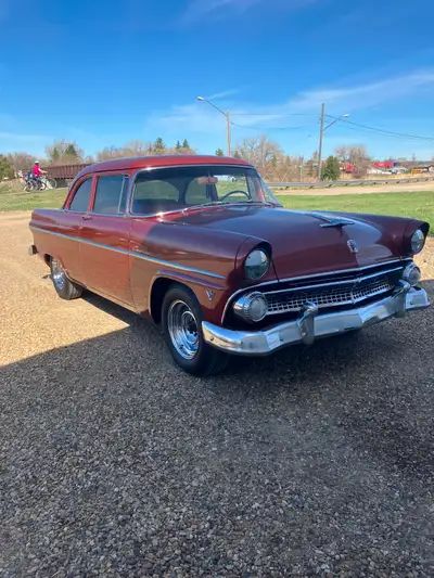 Very nice 55 2 dr ford 272 three speed manual transmission.lots of work done this past winter. Drove...