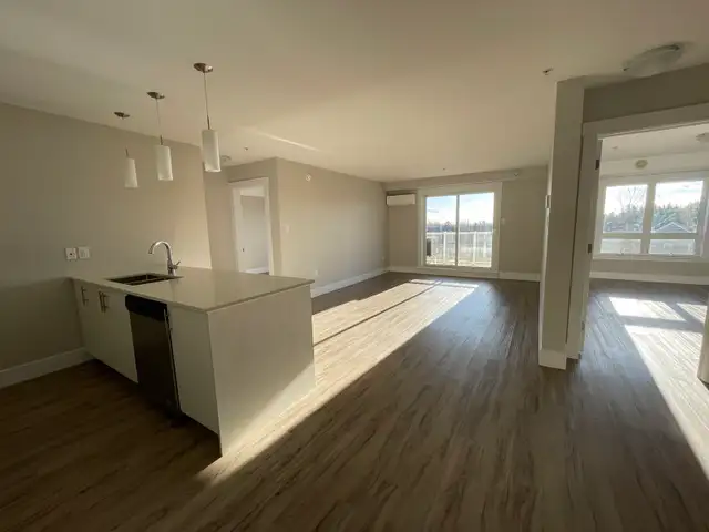 Move in January 1st- 2 Bed, 2 Bath in Sunset Ridge 