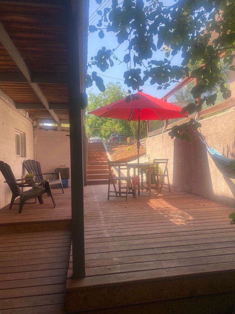 Bachelor Suite with large deck Long Term Rentals Nelson Kijiji