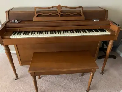 Upright Piano - Free, View more