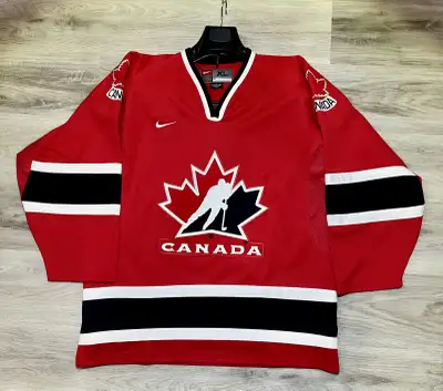 Team Canada Clasic Hockey Jersey Size XL, View more