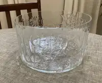 Largest Iittala/Nuutajarvi Art Glass Flora Bowl  