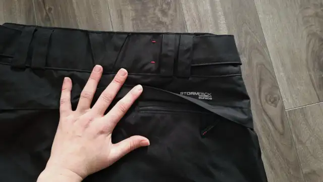 Stormpack Sunice pantalon de neige pour femme XSmall in Women's - Tops & Outerwear in Sherbrooke - Image 7