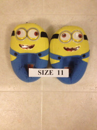 Like NEW Toddler Size 11 Slippers 