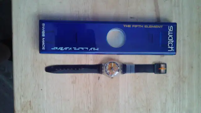 The Fifth Element Swatch 1996 in Arts & Collectibles in Laval / North Shore - Image 2