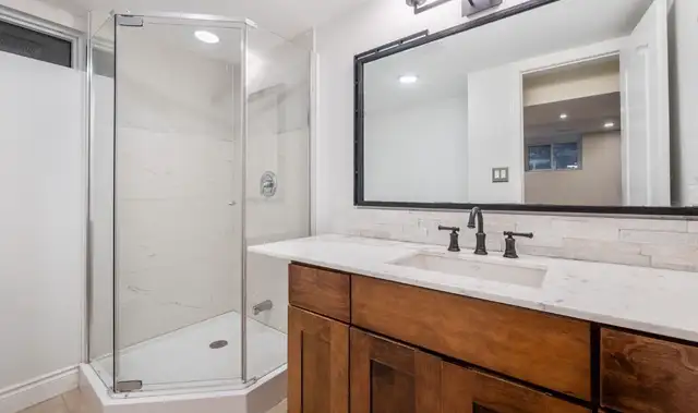 East York Basement for Rent in Long Term Rentals in City of Toronto - Image 6