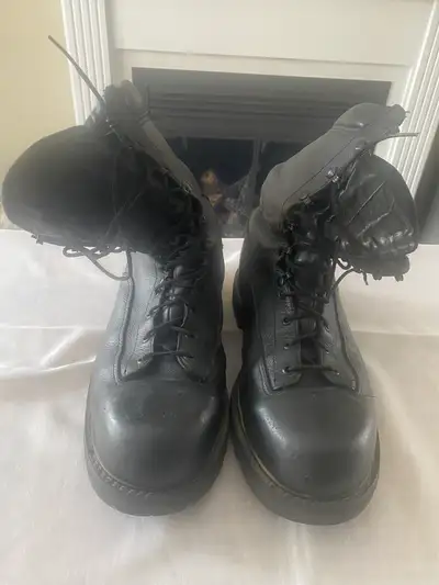 Men’s boots 13, View more