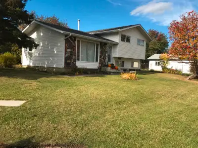 3 Bedroom/2 Bathroom House for Rent