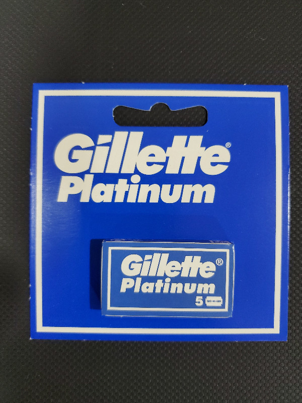 Gillette Platinum Double Edge (DE) Safety Razor Blades - 10 Pack in Other in Markham / York Region