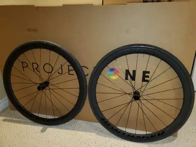 Bontrager Aeolus Pro 37 TLR Disc Road Wheelset, View more