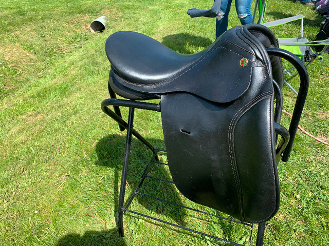 KN Symphonie dressage saddle 17.75 inch seat medium tree in Equestrian & Livestock Accessories in Peterborough