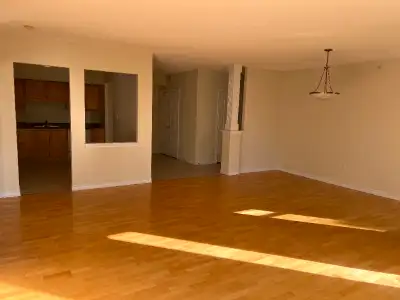 StrataVista Suites - 169 Regency Park Drive Spacious two bedroom suite - 1450 sq. ft. $2295.00 Spaci...