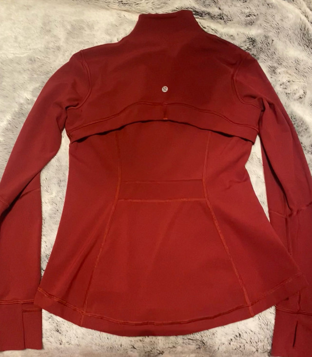 Lululemon Define Jacket in Women's - Tops & Outerwear in Hamilton - Image 2