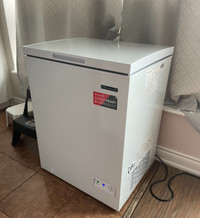 Chest freezer - frigidaire