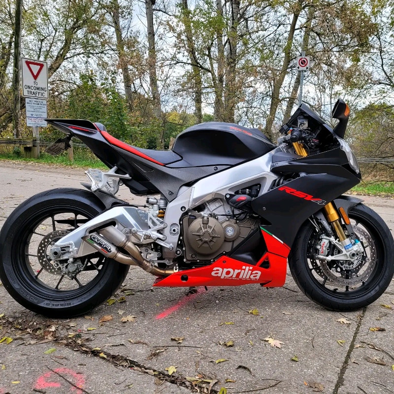 Aprilia RSV4 1000cc Factory. Sport Bikes Kitchener / Waterloo Kijiji