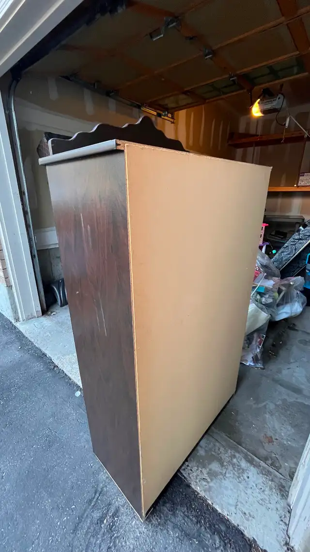 Dark Wood Hutch Cabinet in Hutches & Display Cabinets in City of Toronto - Image 5