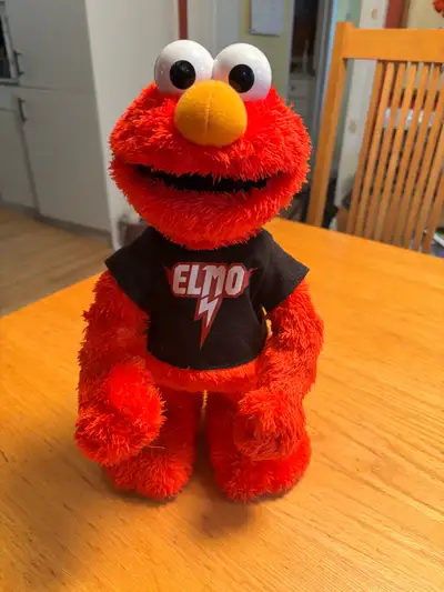 Let's Rock Dancing Singing Elmo, View more