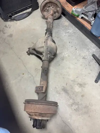 Dana (spicer 60) rear axle from a 1975 F250 3.54 ratio Was removed to install a ford 9” on a project...