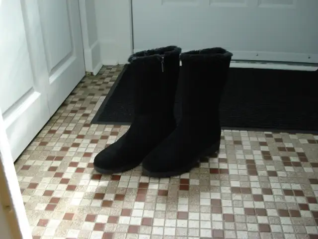 bottes pour femmes in Women's - Shoes in Laval / North Shore - Image 2
