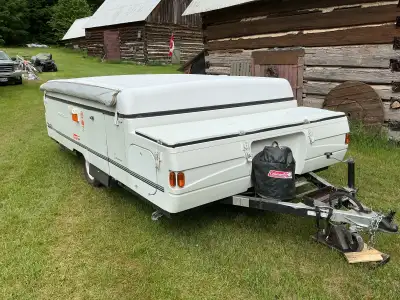 Immaculate and spacious Fleetwood tent trailer for sale! Always stored indoors and in beautiful cond...