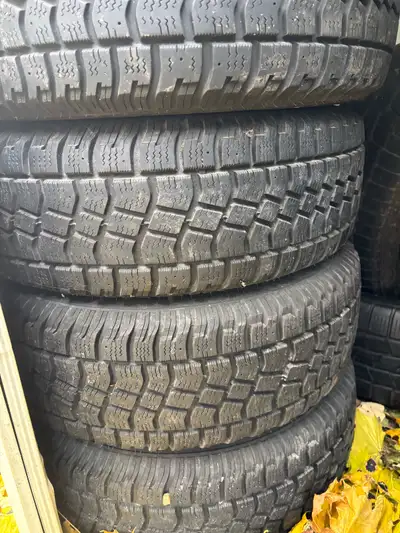 They were barely used 2 winters bolt pattern of 5x114.3 mm