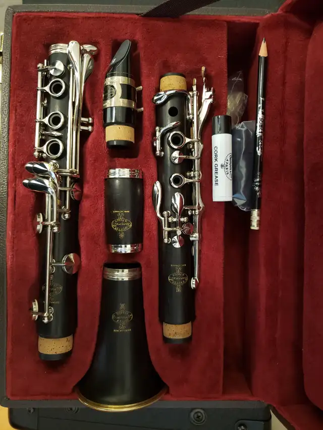 Clarinet Buffet Crampon R13 in Woodwind in City of Toronto - Image 2
