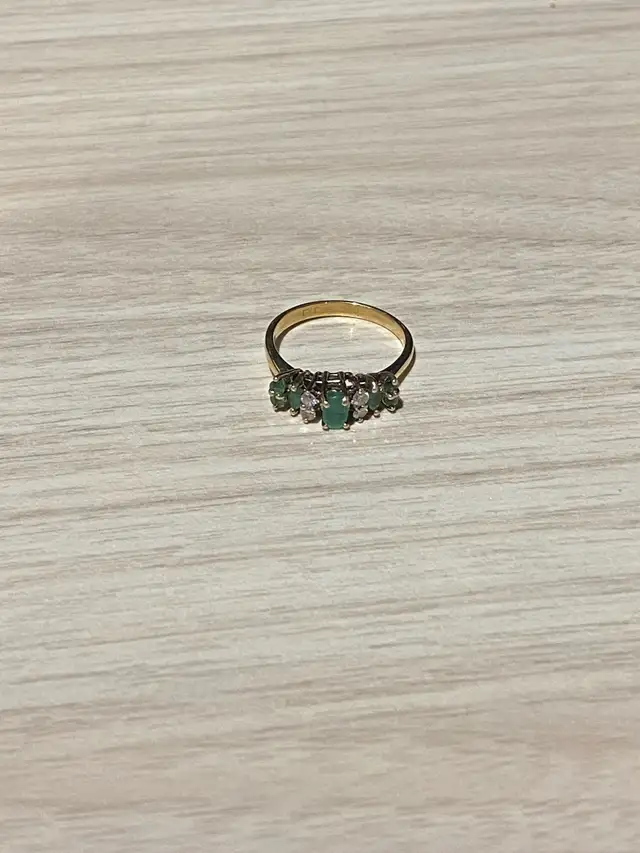 WOMENS 14k GOLD RING FOR $700