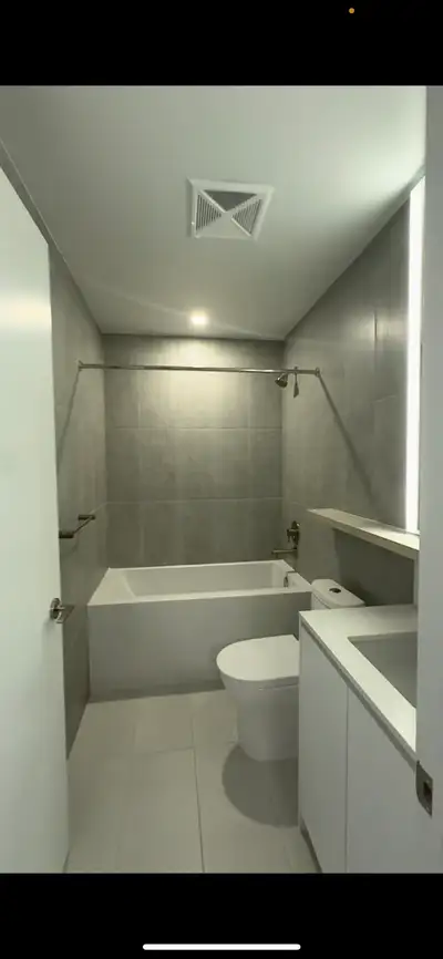 We are looking for someone to live in the Hall. | The Millway, Vaughan ✨ Available May 1 ✨ ✅ Bright...