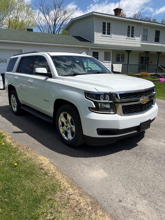 2016 Chev Tahoe 100k kms — photo 2