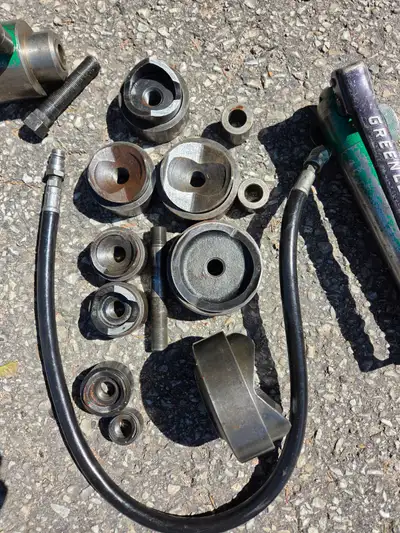 Greenlee 767 Hydraulic Knockout Punch Kit, View more