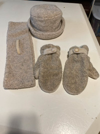 Ensemble chapeau d’hiver -foulard -mitaine