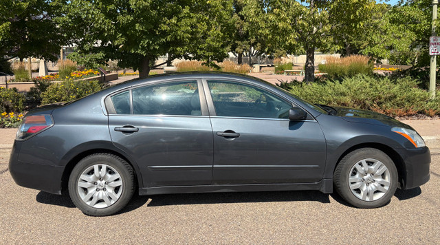 Nissan Altima 2.5S in Cars & Trucks in Edmonton - Image 3
