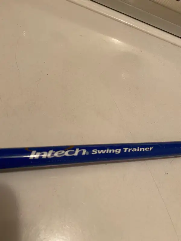 Intech 8 Iron Golf Swing Trainer Right Handed 48oz 35" in Hobbies & Crafts in Oakville / Halton Region - Image 5