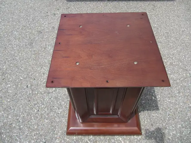 Vintage Solid Wood Bombay Square Dinner Table Circa 1980s-90s in Dining Tables & Sets in Mississauga / Peel Region - Image 3