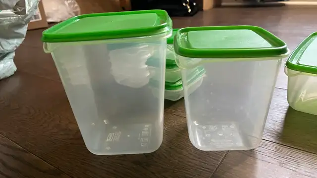 Food containers with lids (IKEA)62863736667777124