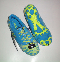 Mitre Low Top Soccer Shoes Size 4 NWT